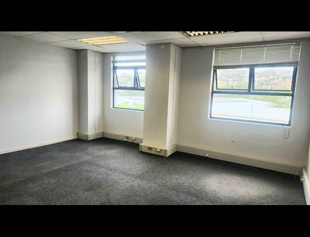 150M² OFFICE TO LET IN RIVERHORSE VALLEY